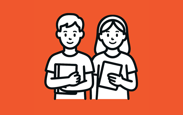 Dos estudiantes sostienen cuadernos, representando los procesos de enseñanza, aprendizaje y formación pedagógica.